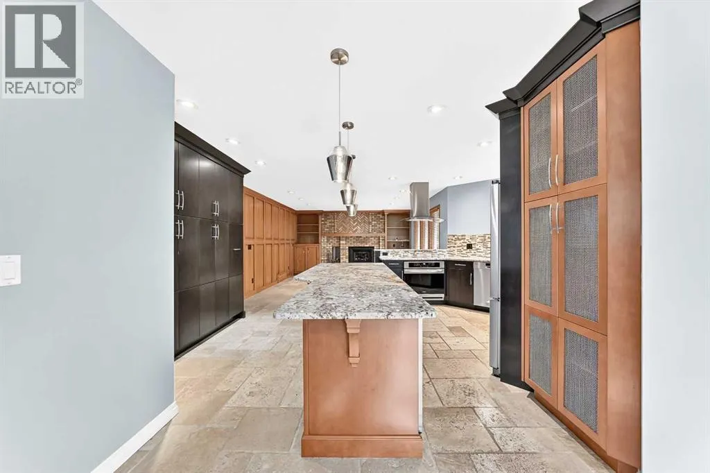 120 Woodacres Drive SW