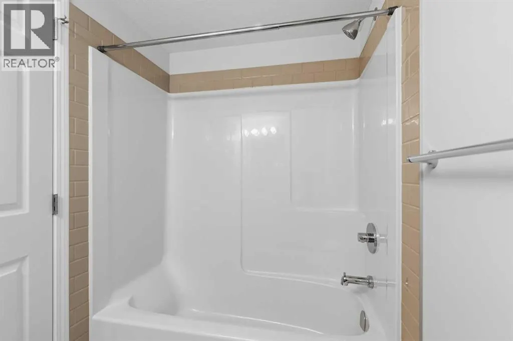 1306, 115 Prestwick Villas SE