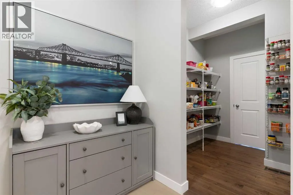 70 Canals Close SW