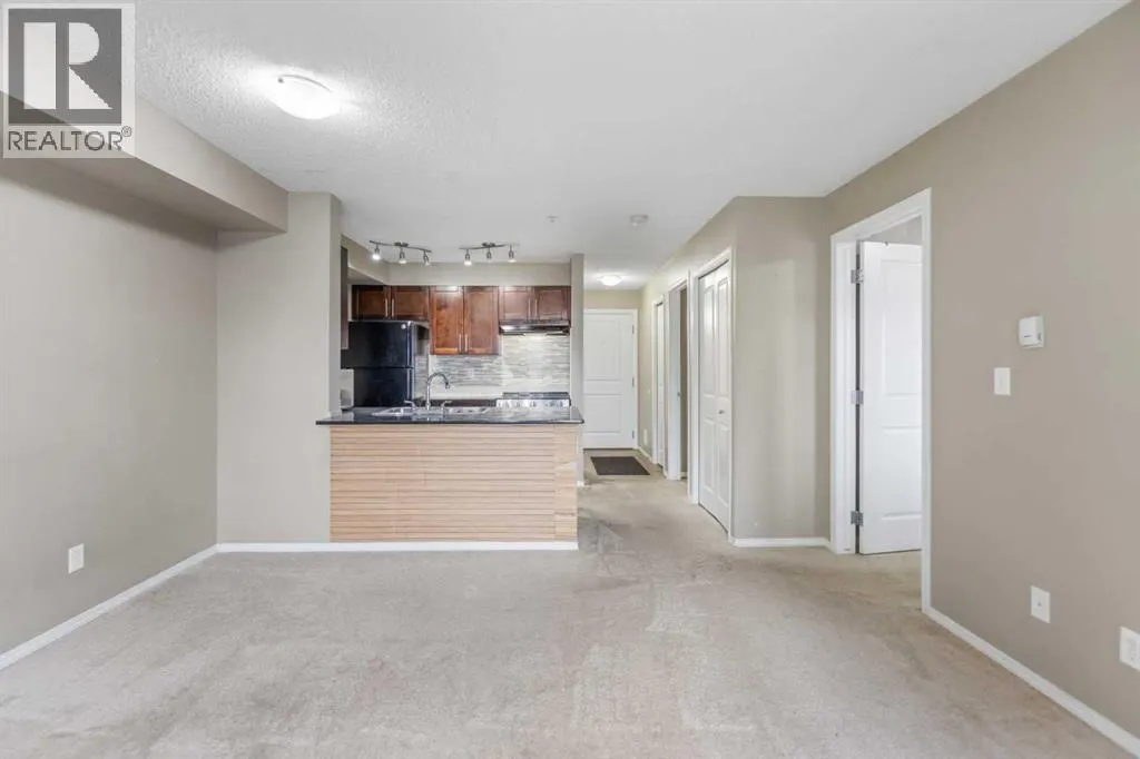 210, 15 Saddlestone Way NE