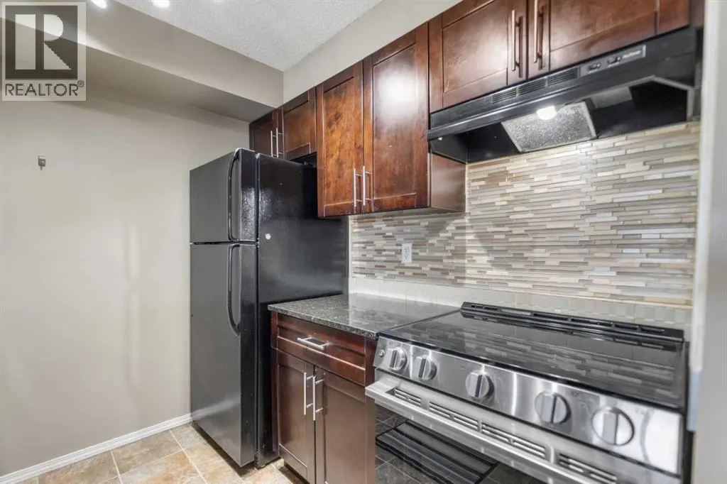 210, 15 Saddlestone Way NE