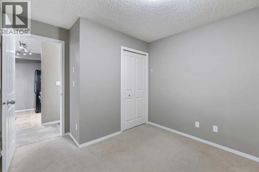 210, 15 Saddlestone Way NE
