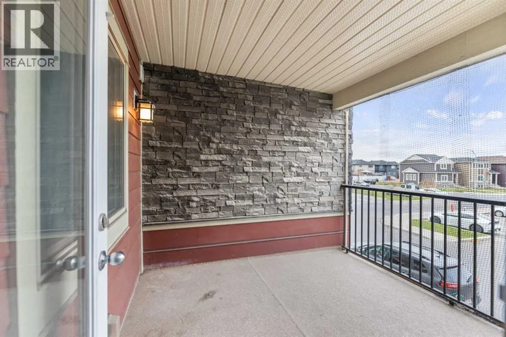 210, 15 Saddlestone Way NE
