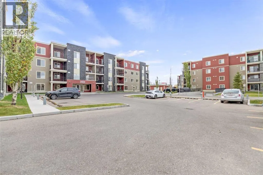 210, 15 Saddlestone Way NE