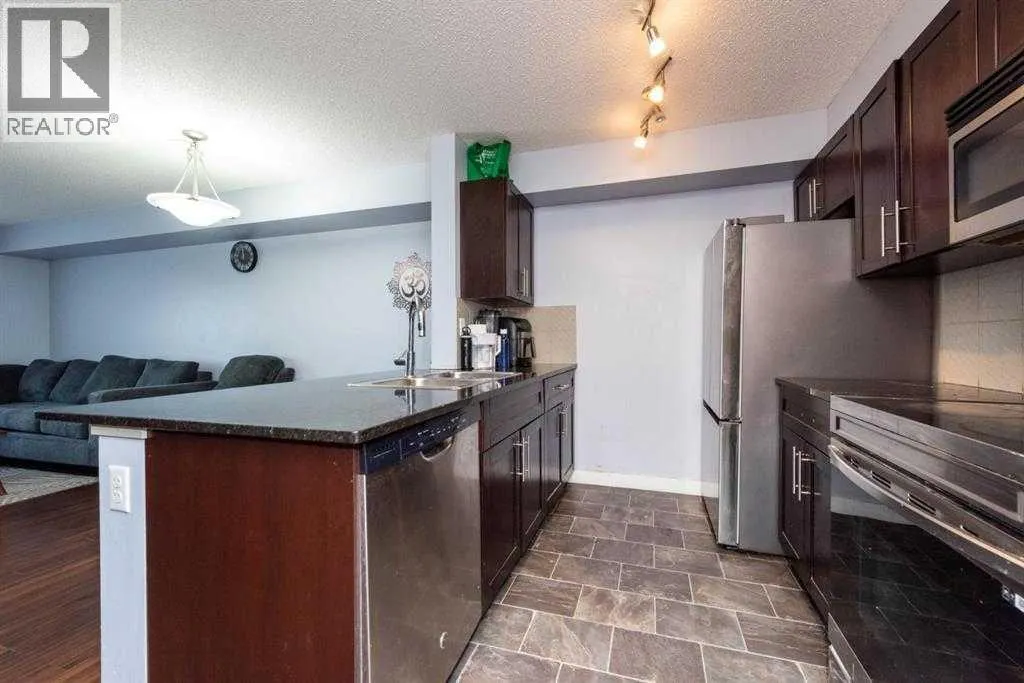 2212, 15 Saddlestone Way NE
