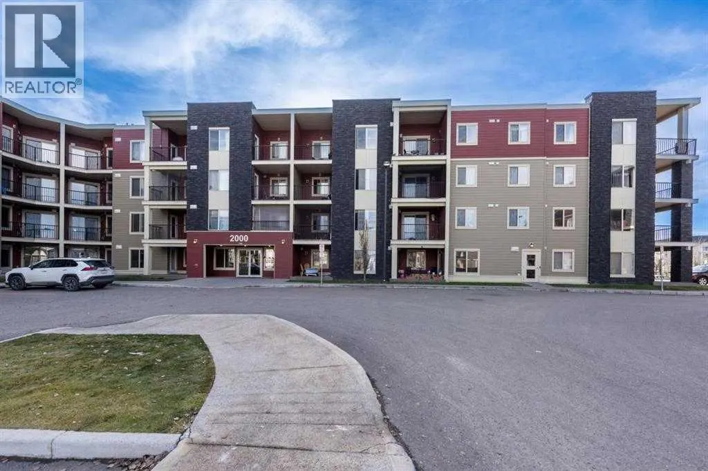 2212, 15 Saddlestone Way NE