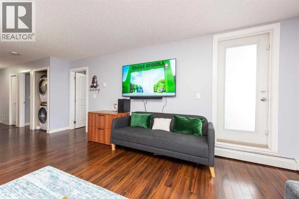 2212, 15 Saddlestone Way NE