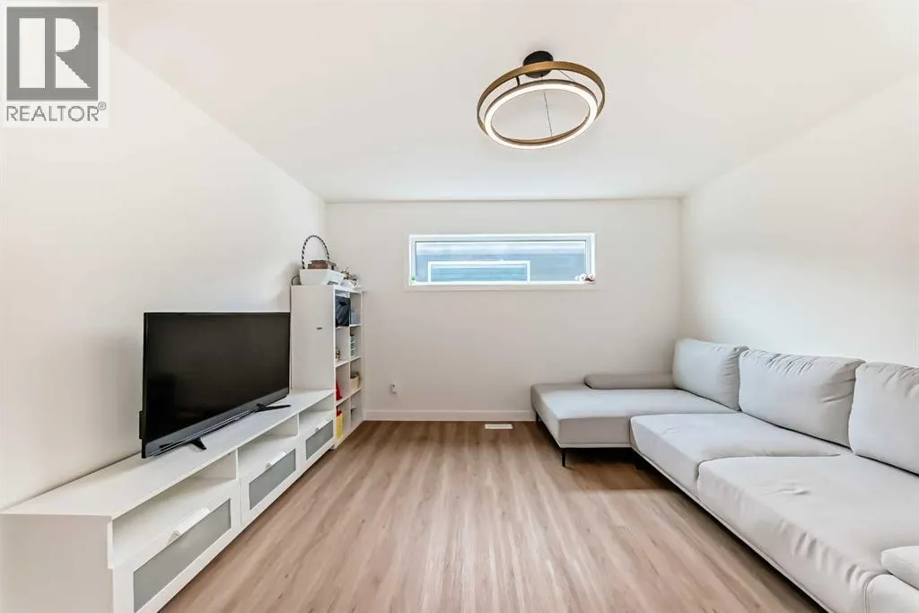 137 Verity Manor SW