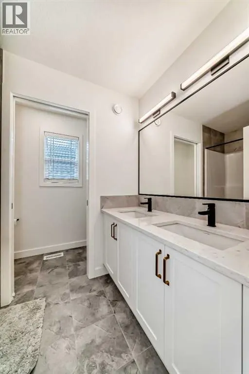 137 Verity Manor SW