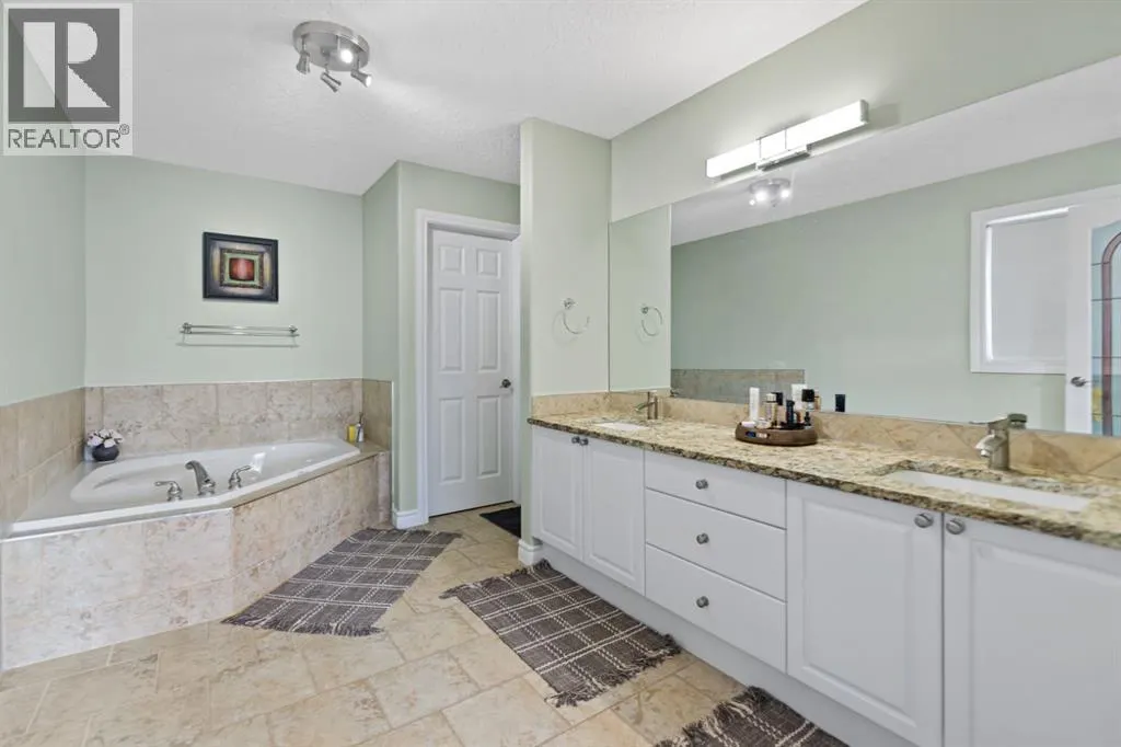 63 West Cedar Rise SW