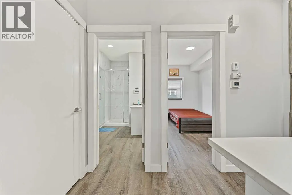 708, 95 Skyview Close NE
