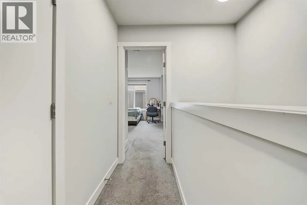 708, 95 Skyview Close NE