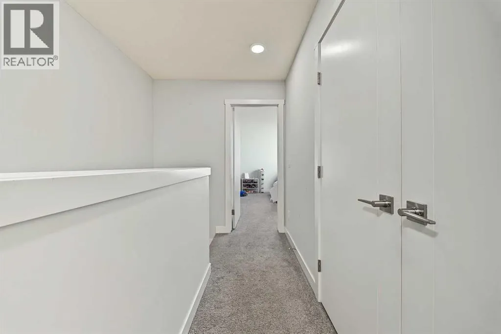 708, 95 Skyview Close NE