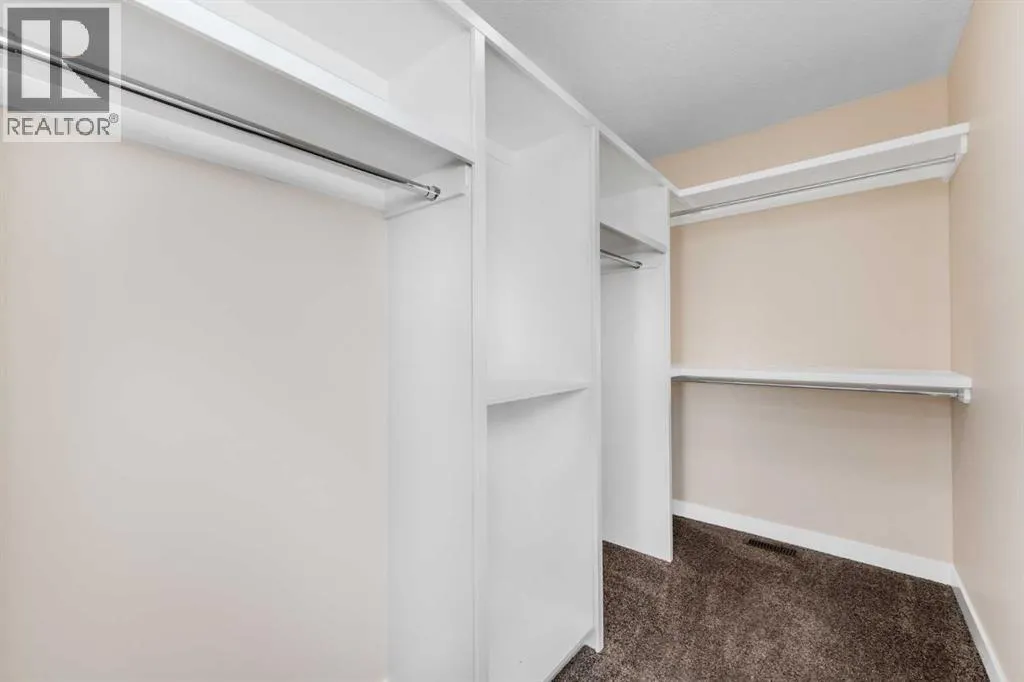 244 Baysprings Gardens SW