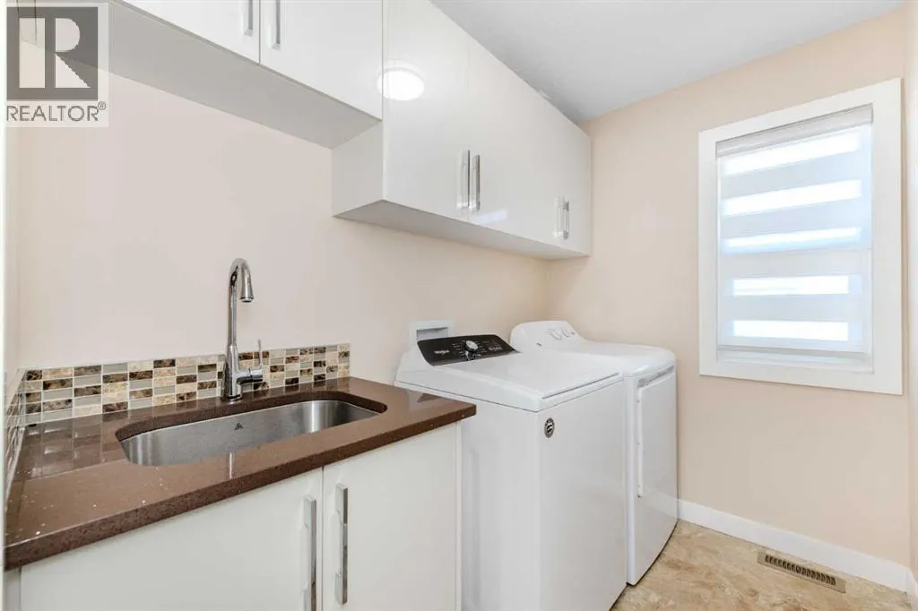 244 Baysprings Gardens SW