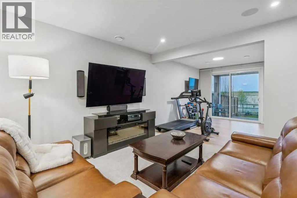 70 Savoy Landing SE