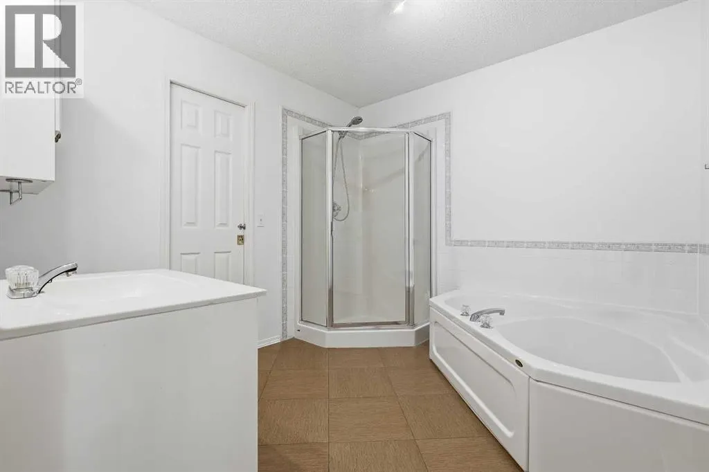225 Killarney Glen Court SW