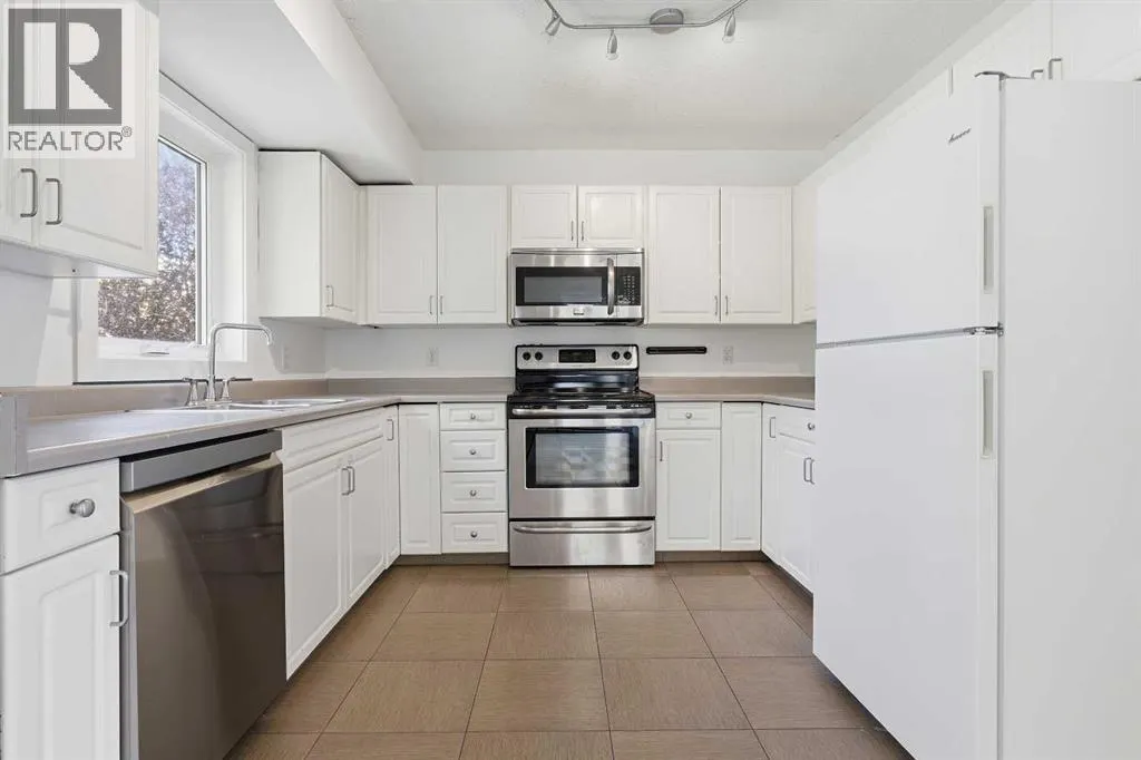 225 Killarney Glen Court SW