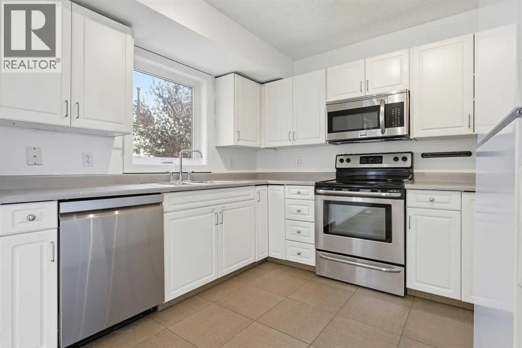 225 Killarney Glen Court SW