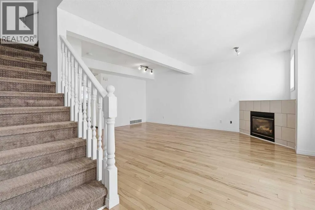 225 Killarney Glen Court SW