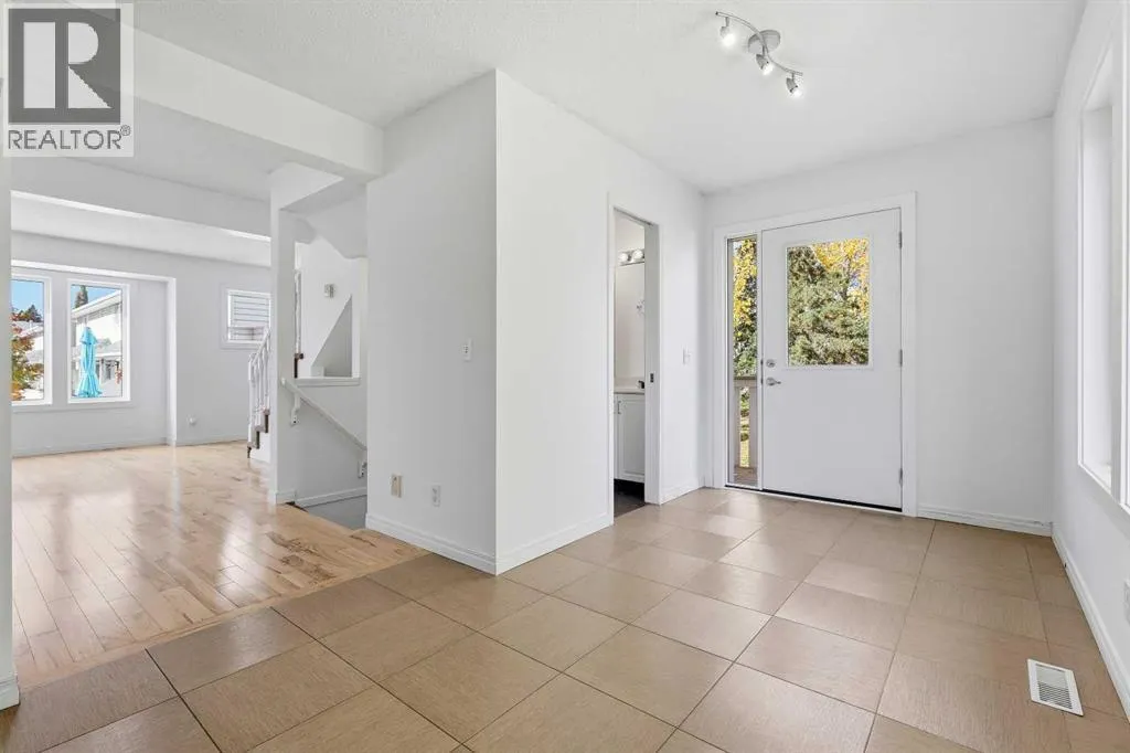 225 Killarney Glen Court SW