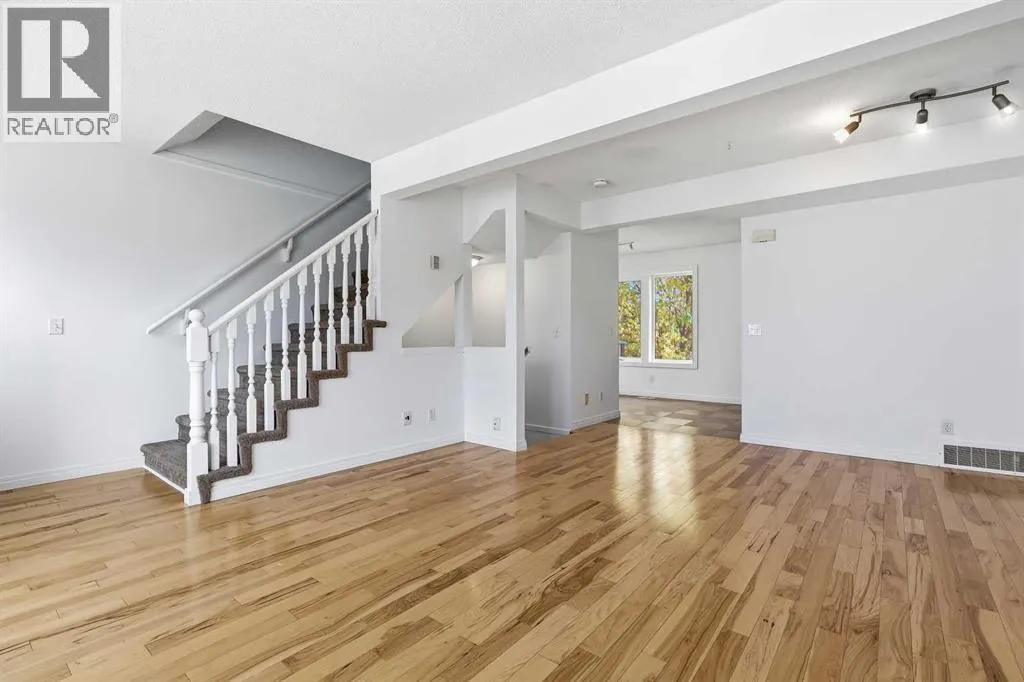 225 Killarney Glen Court SW