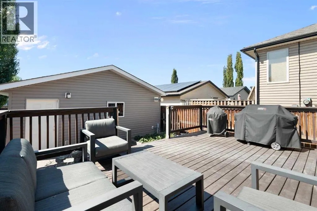 310 Coventry Road NE