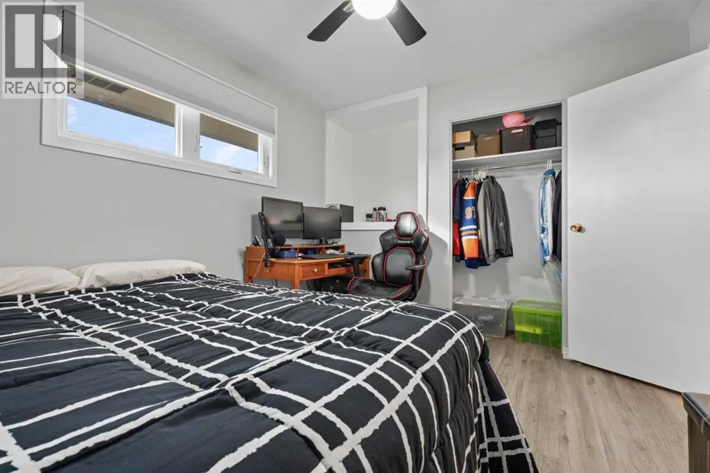 10 Mountain Street E