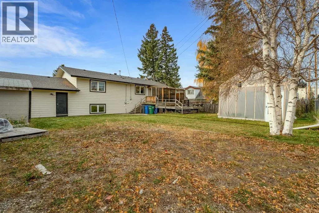 10 Mountain Street E
