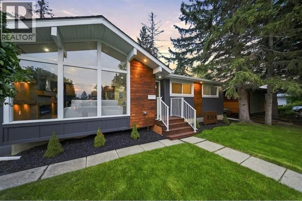 8304 11 Street SW