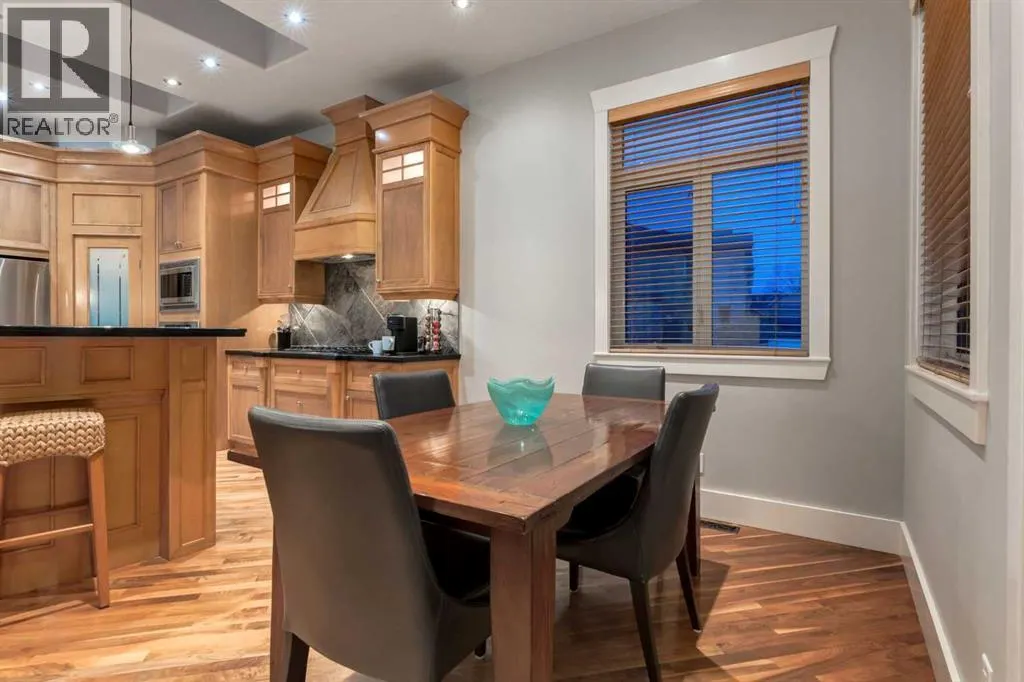 129 ROYAL Bay NW