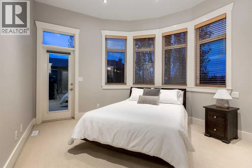 129 ROYAL Bay NW