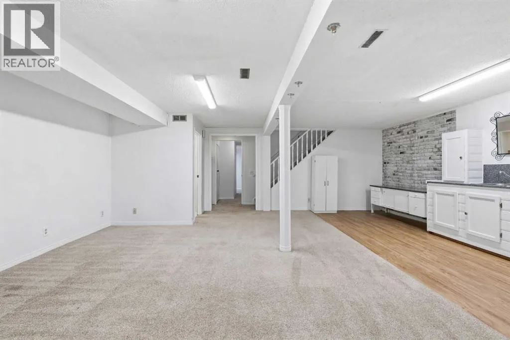3 Glenport Road