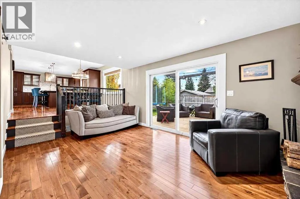 131 Parkside Crescent SE