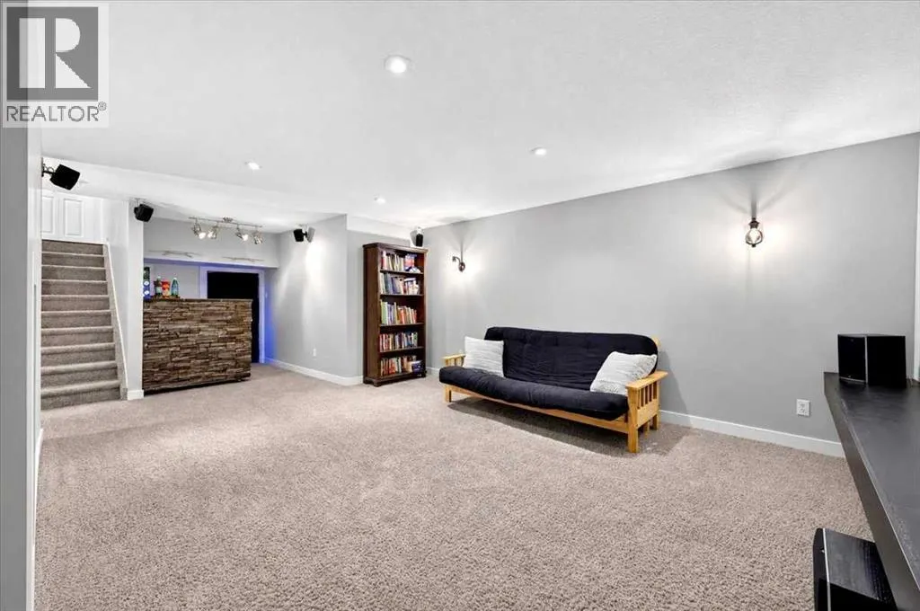131 Parkside Crescent SE