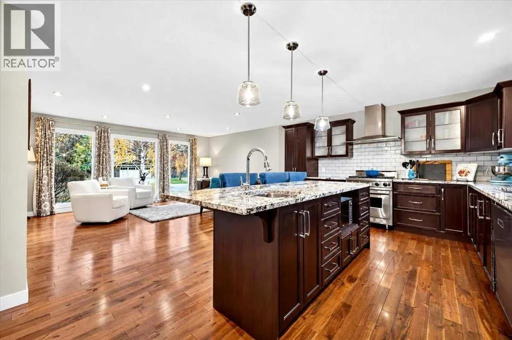 131 Parkside Crescent SE