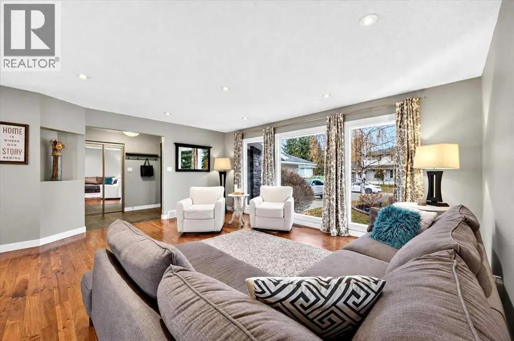 131 Parkside Crescent SE