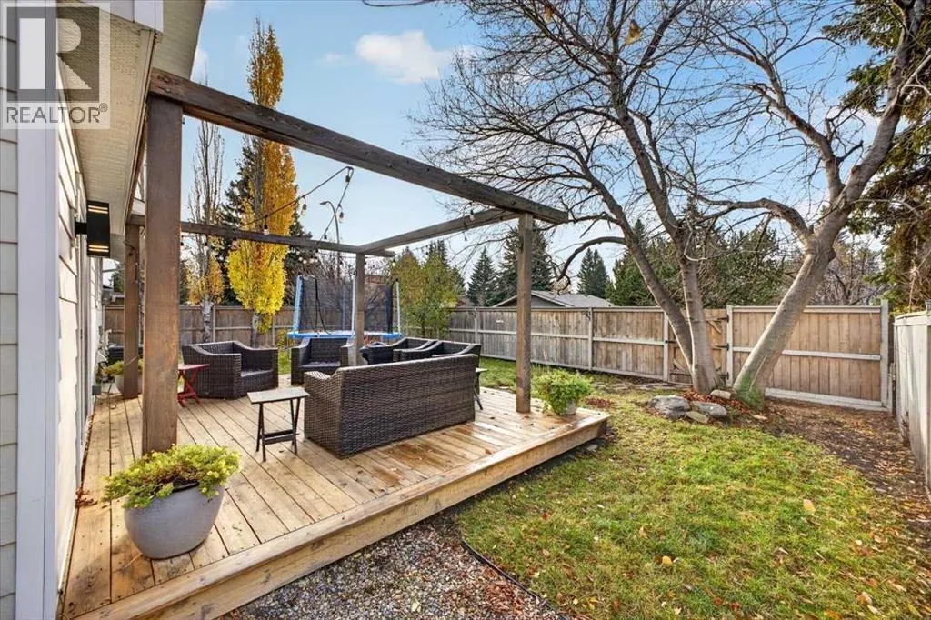 131 Parkside Crescent SE