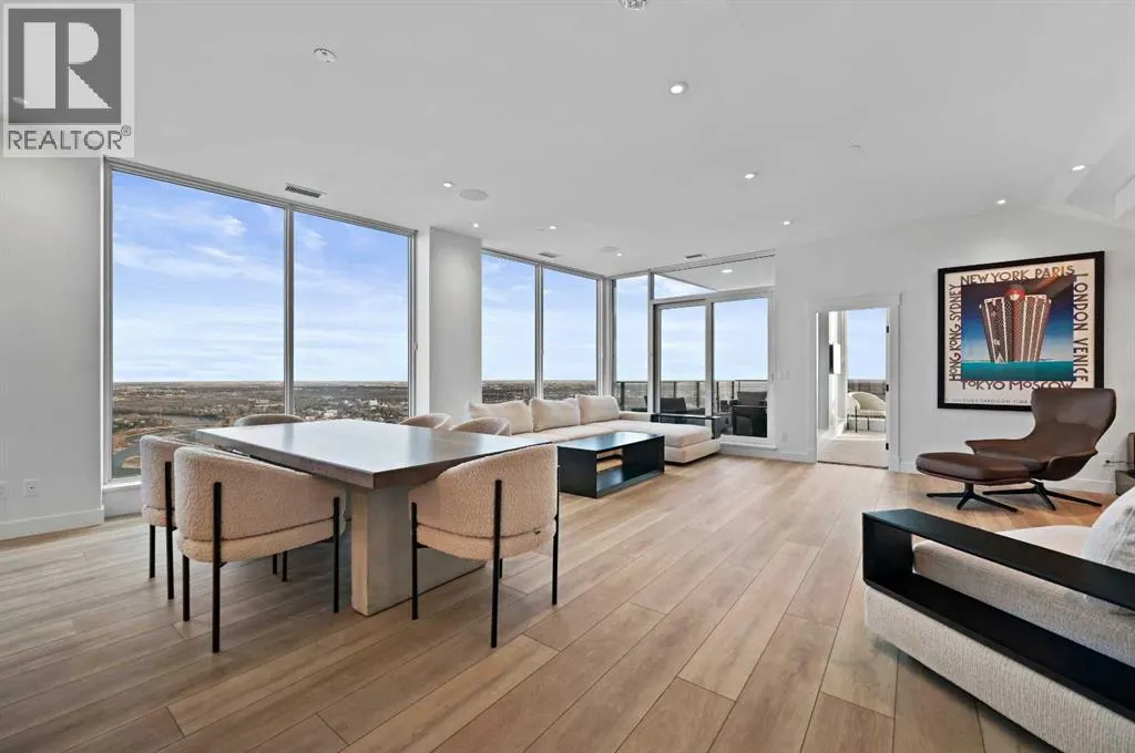 4104, 530 3 Street SE