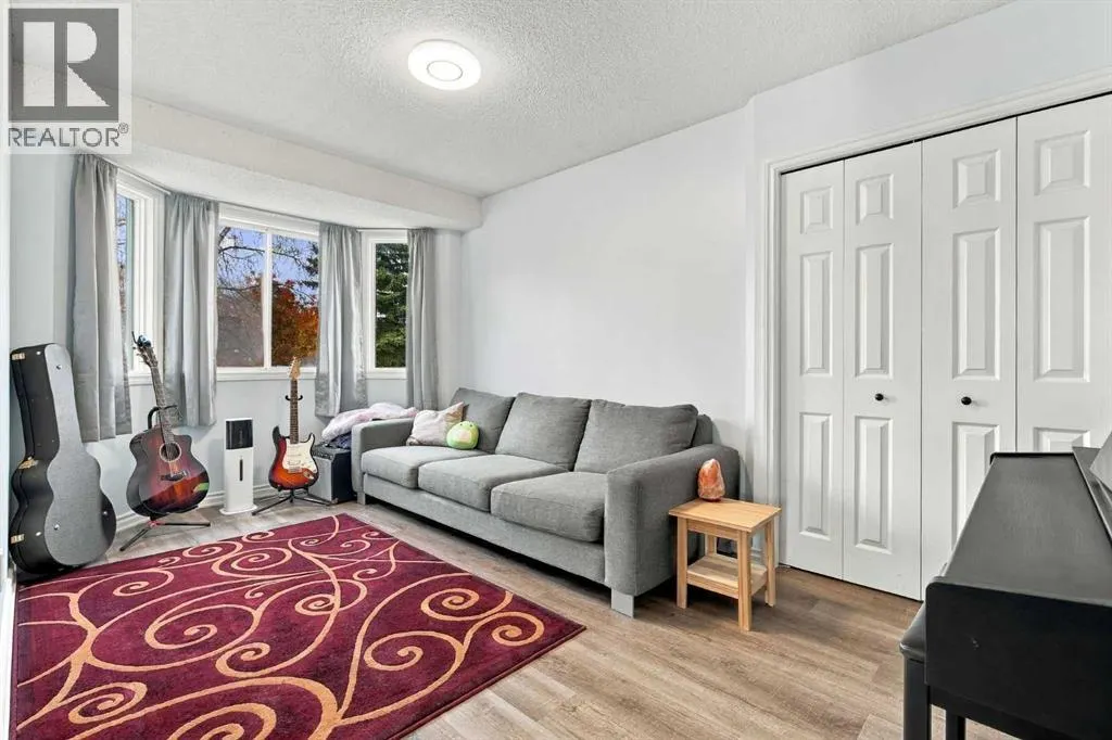 16 Mckenna Place SE