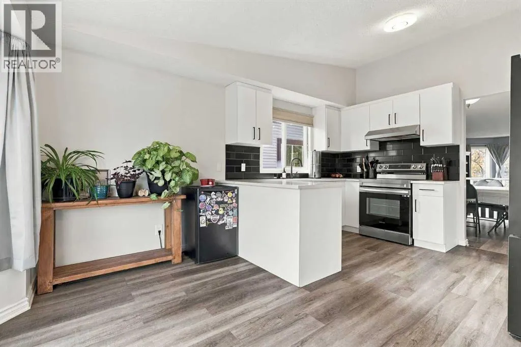 16 Mckenna Place SE