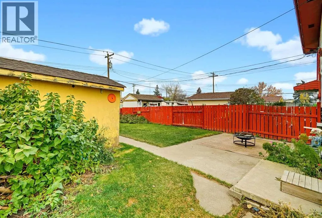 3015 Doverville Crescent SE
