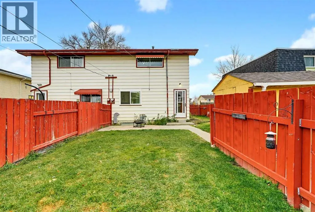 3015 Doverville Crescent SE