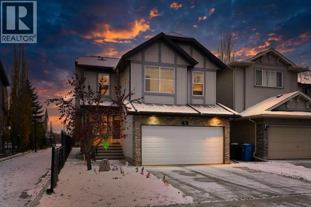 71 Cougarstone Court SW
