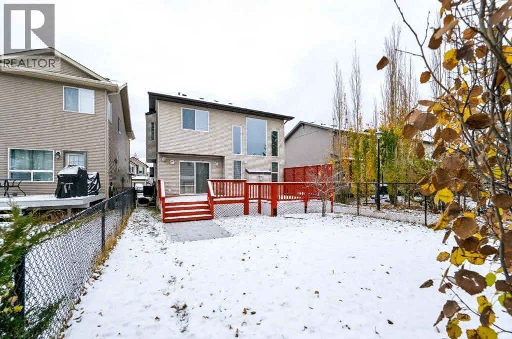 71 Cougarstone Court SW