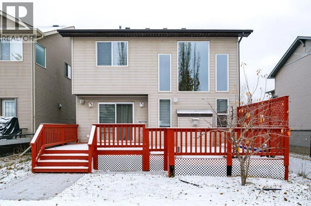 71 Cougarstone Court SW