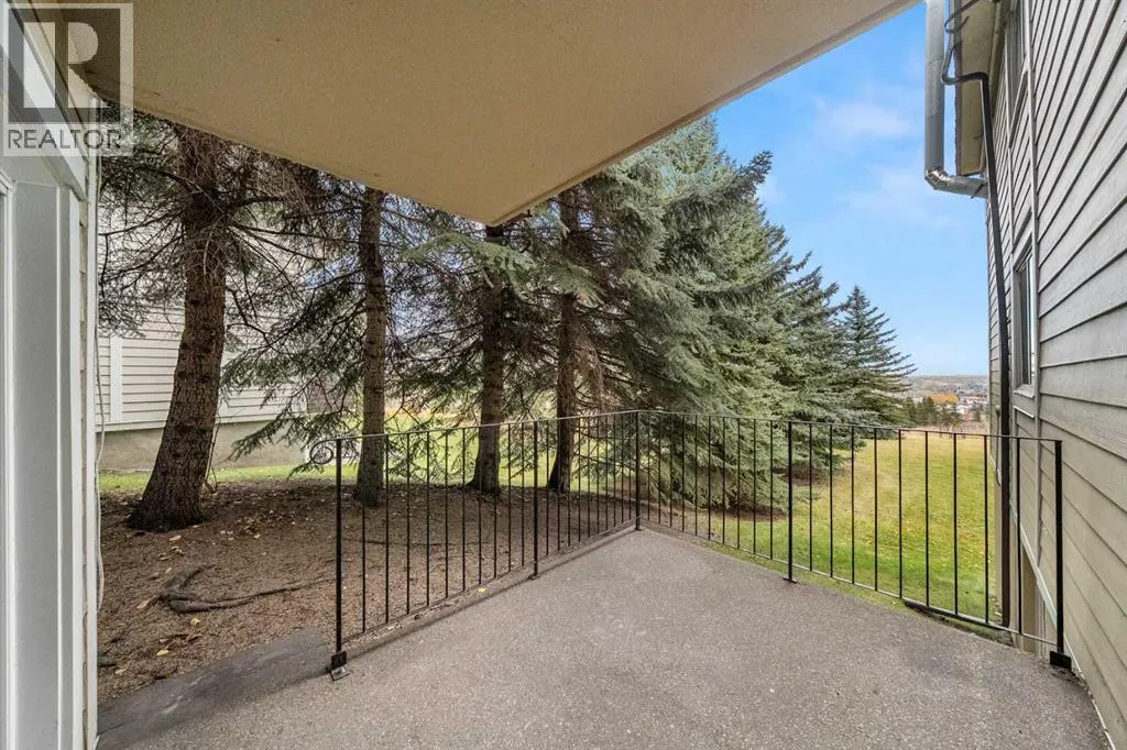 101, 504 Cedar Crescent SW