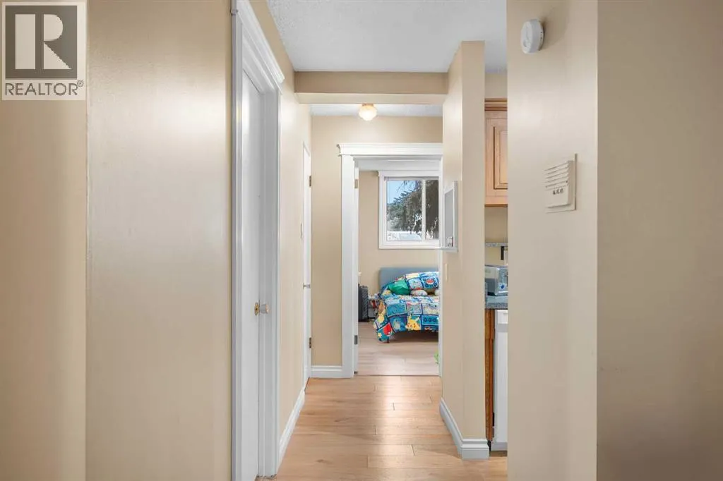 101, 504 Cedar Crescent SW
