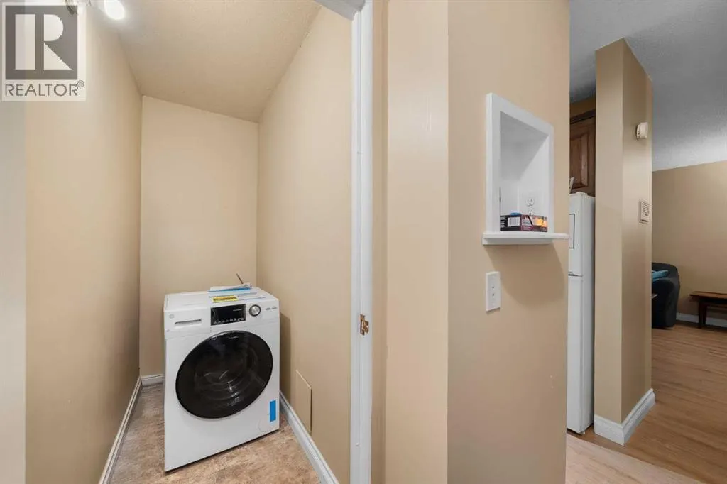 101, 504 Cedar Crescent SW