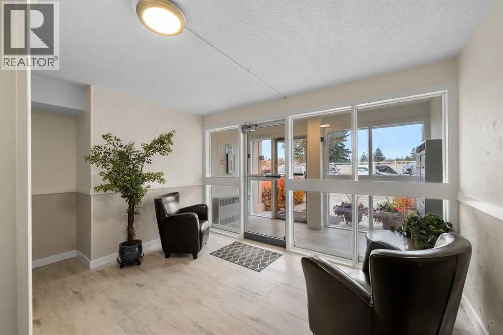 101, 504 Cedar Crescent SW